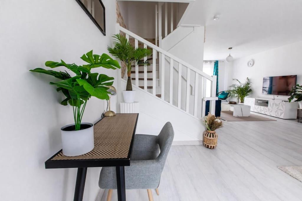 Forest Chic : Maison San Marina Apartment Parmain Exterior foto